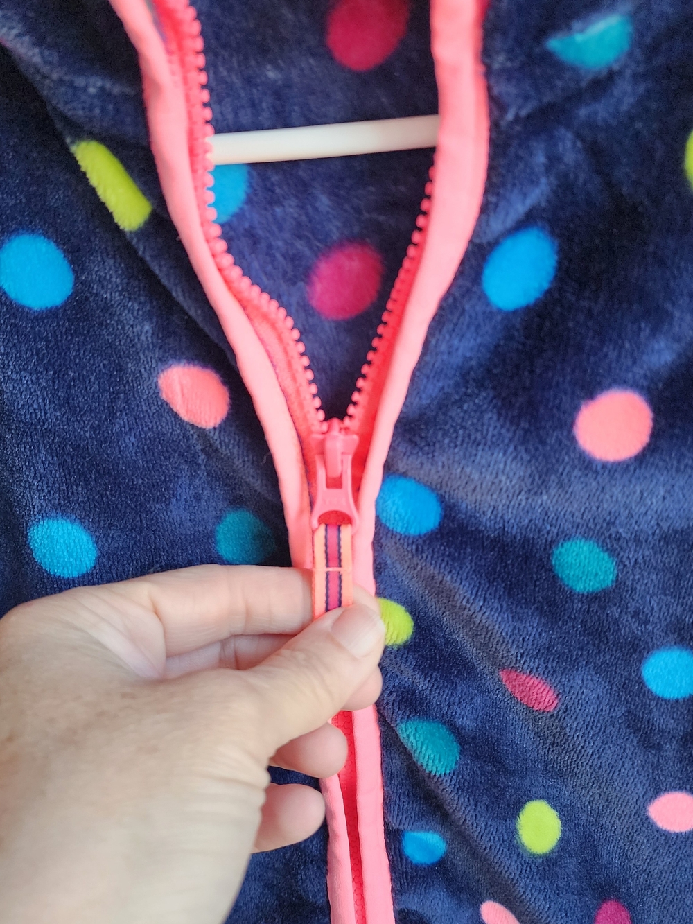 Kids XL NwT Lands' End Navy Fleece Hoodie with Neon Polka Dots and Pink Trim - Picture 2 of 6